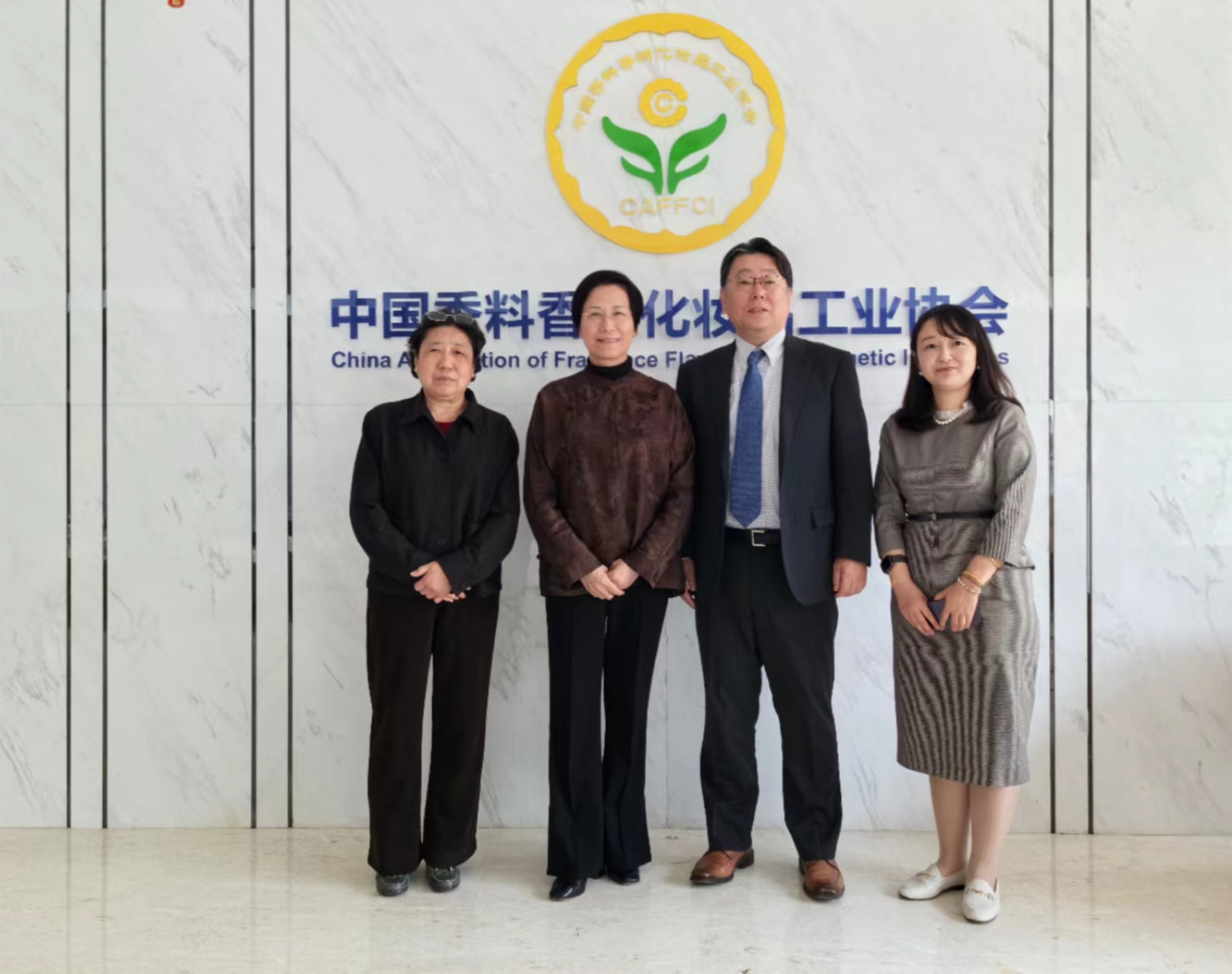 花王集团到访中国香化协会
